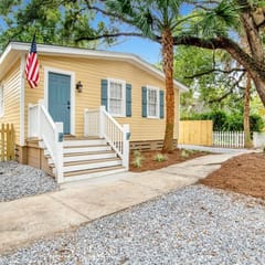 Oakleigh's Little Cottage