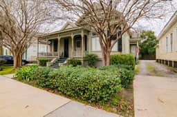 The Feek House Downtown - Image 4