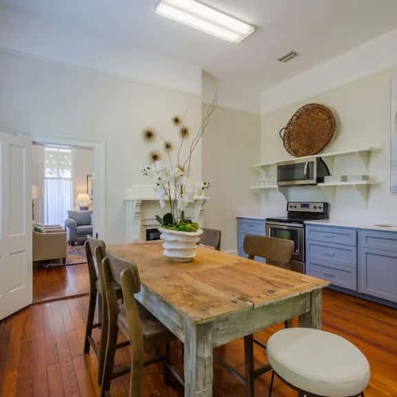 The Austin House Downtown - Image 1
